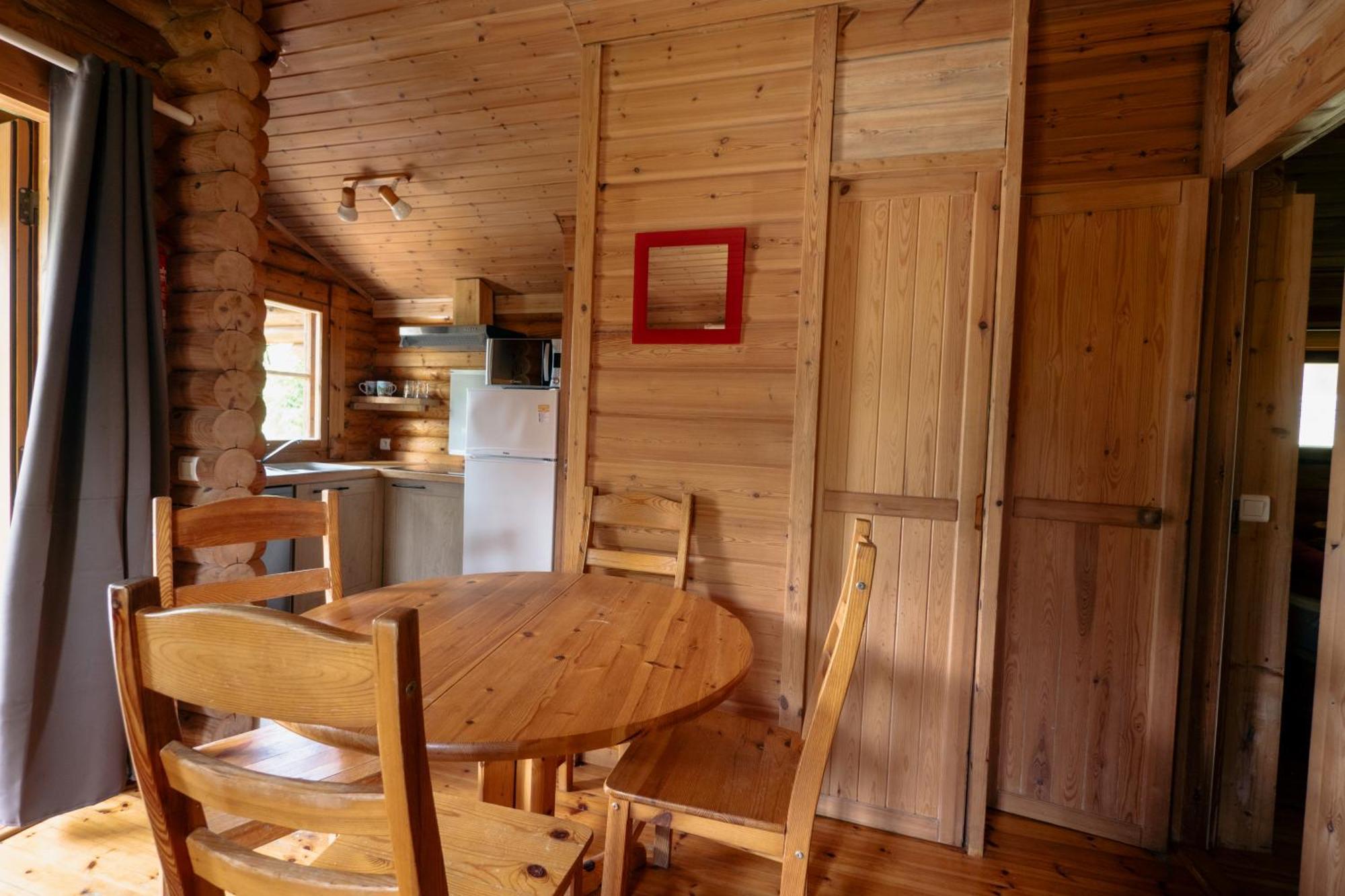 Camping Ecovillage Soleil Du Pibeste Agos-Vidalos Luaran gambar