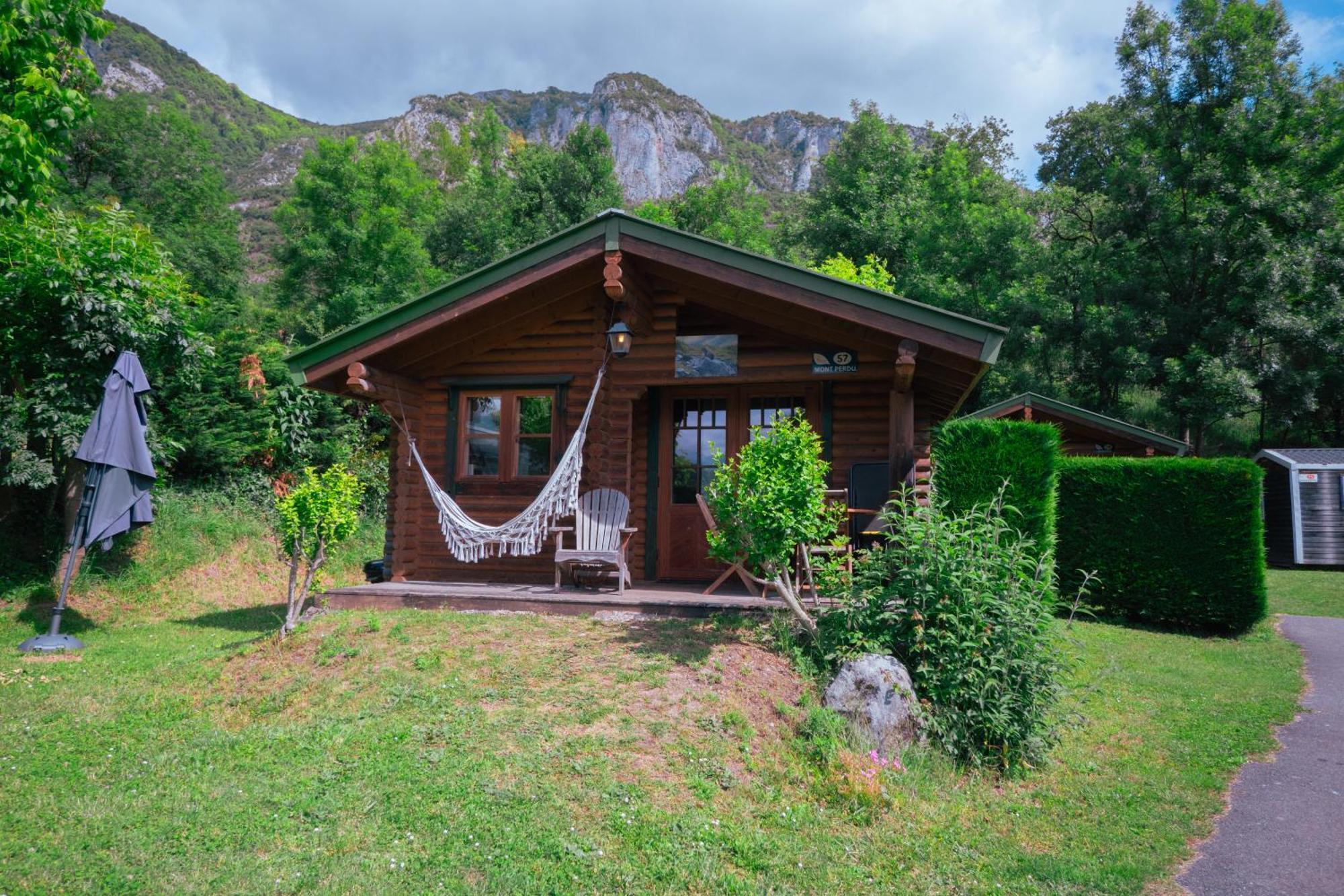 Camping Ecovillage Soleil Du Pibeste Agos-Vidalos Luaran gambar